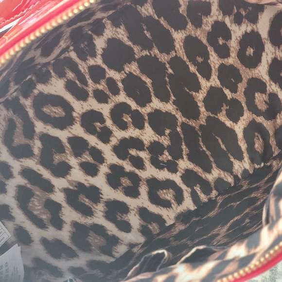 NWT Call It Spring Glossy Red Vegan DOCTOR HANDBAG - Picture 12 of 13